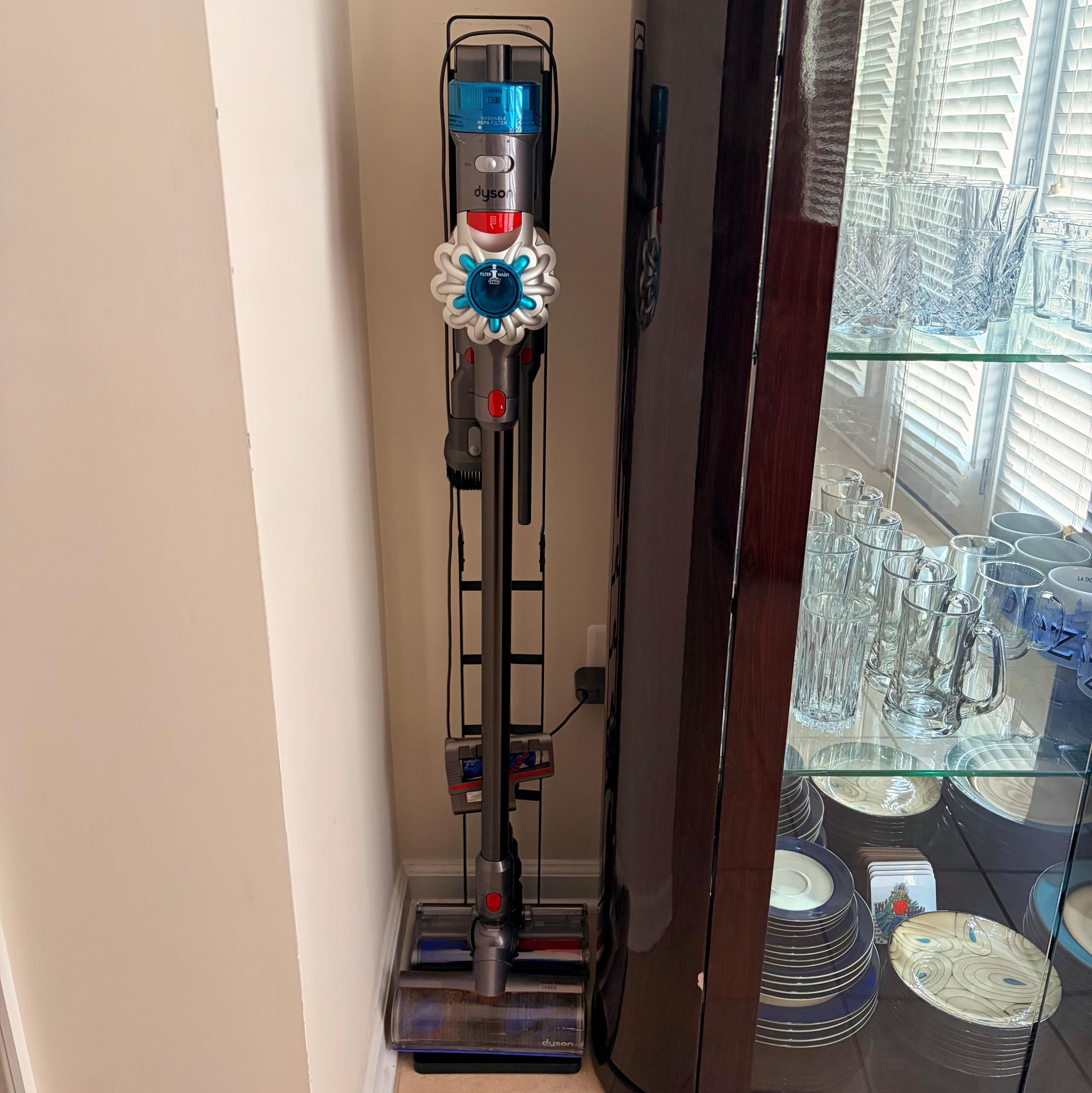 Dyson cordless vacuum cleaner